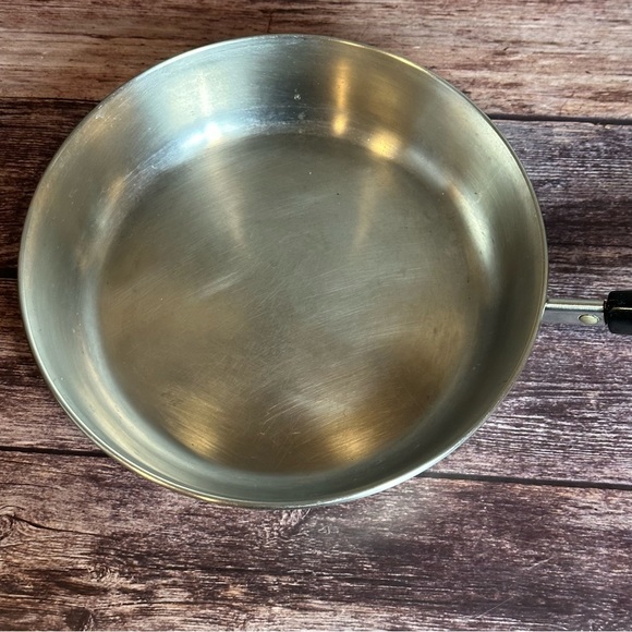 Vintage Revere Ware 1801 Clinton IL Skillet Set 7 inch and 9 inch - Picture 3 of 15